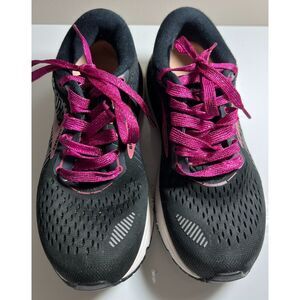 Brooks black/magenta Addiction GTS 15. Size 7.5(W)
